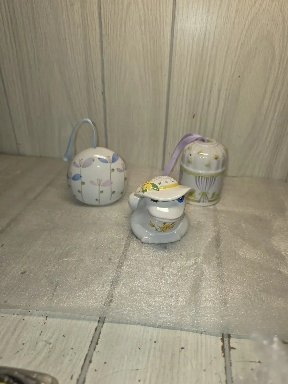 Vtg Potpourri Pomanders Set Of 3 Avon Frog 2 Floral Drawer Freshners Frangrance